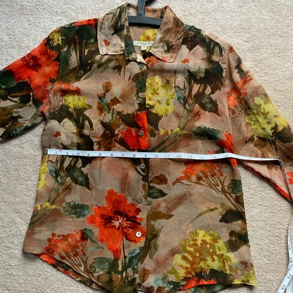 Burberry 100% Silk Blouses - Picture 7 of 8